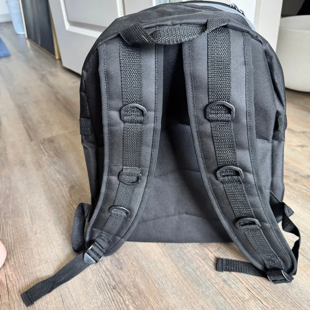 Coors Light 3 Zip Pocket Promo Backpack Grey Black‎ Bungee Cord Tailgate Bag
